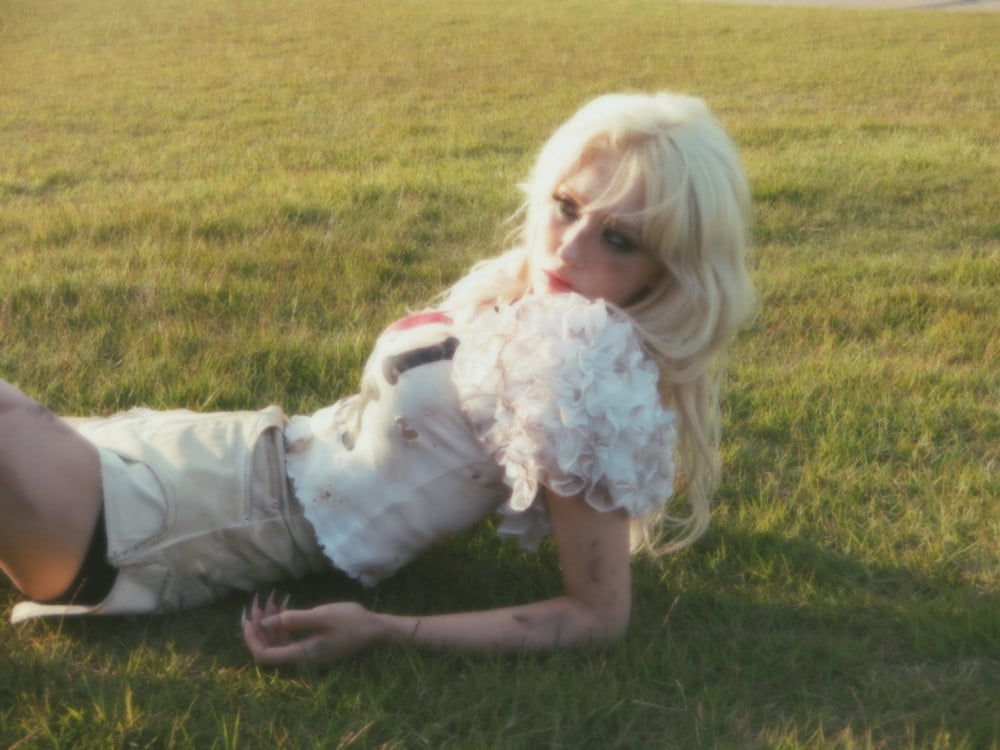 Jeon Somi “EXTRA” Review